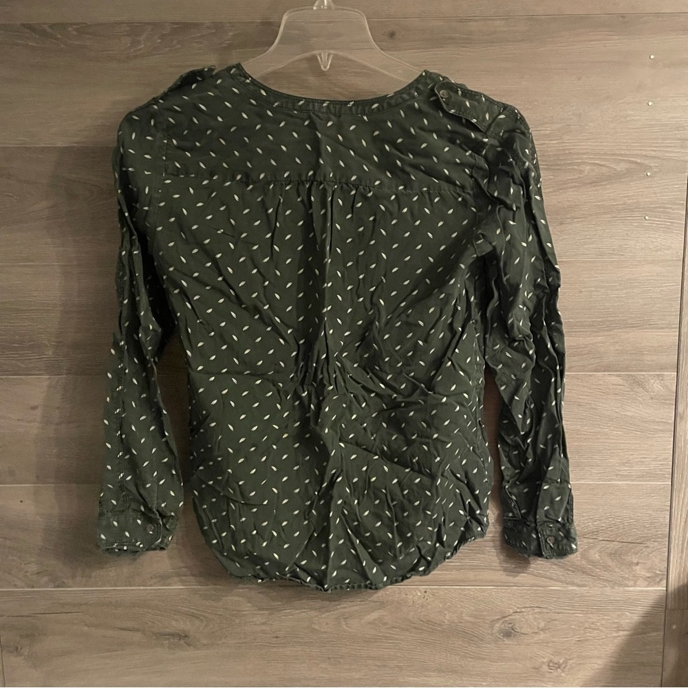 L.L. Bean Button Front Top - Picture 5 of 6